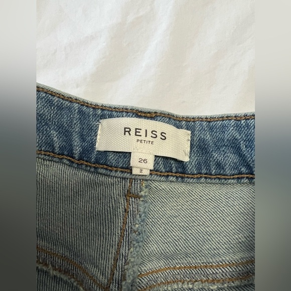 REISS | Women's SZ 26 Petite | High Rise Slim Straight Cut Jeans | Medium Wash - Picture 2 of 9